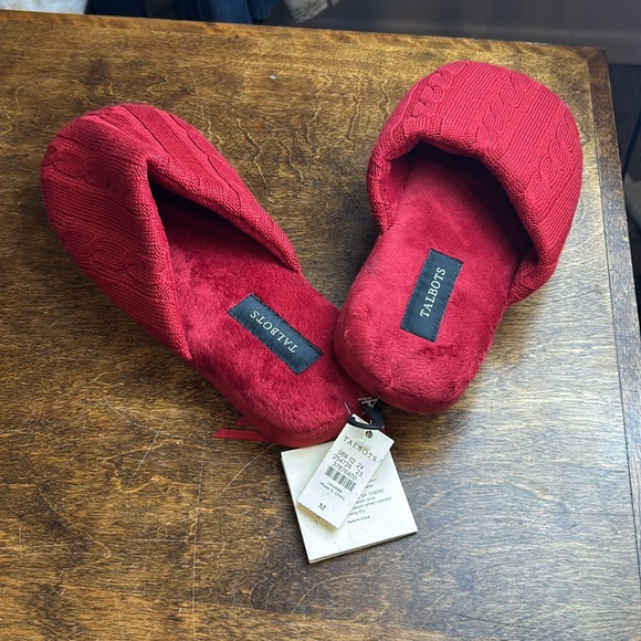 Talbots NWT Slippers Size Medium - Picture 11 of 15